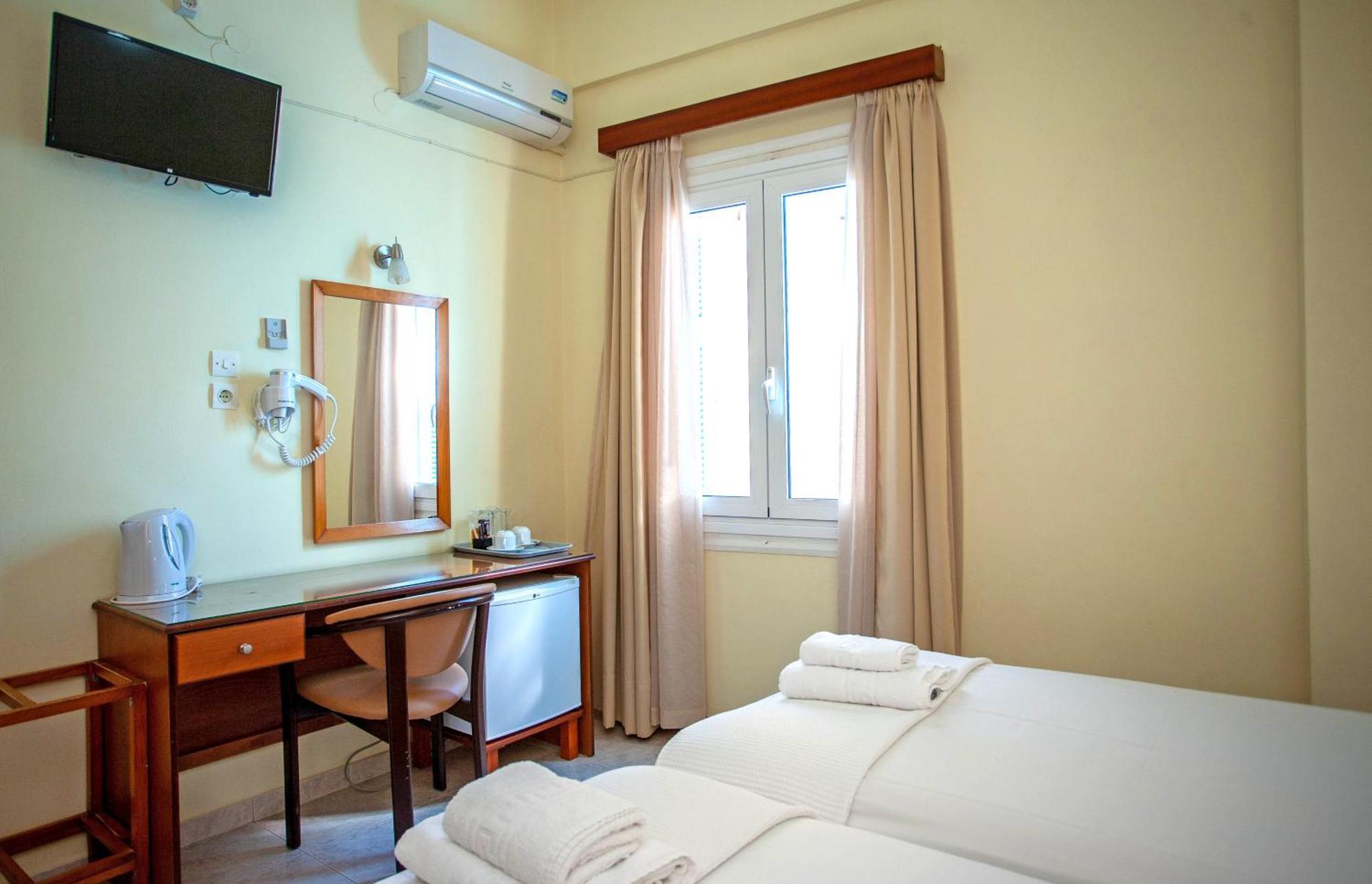 Lucia Hotel Chania  Exterior photo