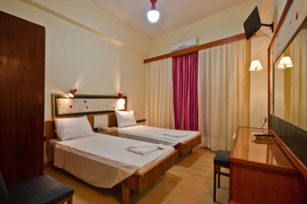 Lucia Hotel Chania  Exterior photo